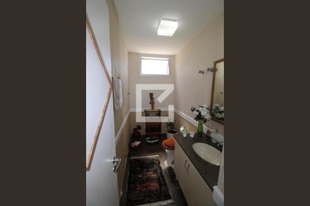 Apartamento à venda com 180m², 5 quartos e 3 vagasLavabo