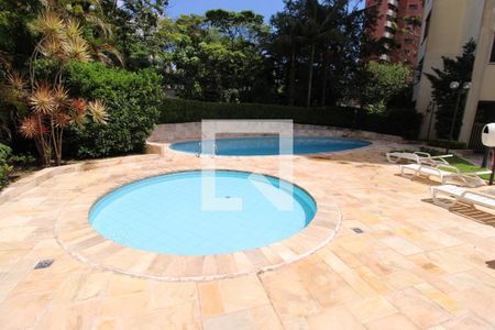 Apartamento à venda com 180m², 5 quartos e 3 vagasÁrea comum - Piscina