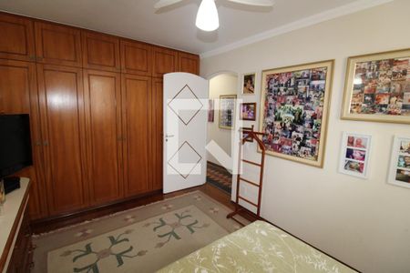 Apartamento à venda com 180m², 5 quartos e 3 vagasQuarto 2