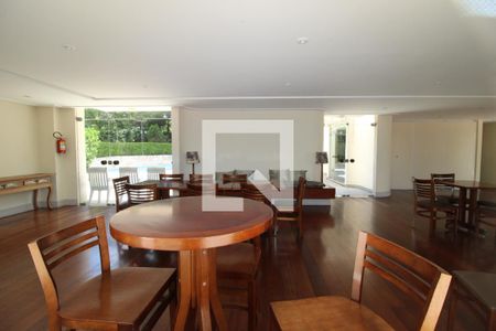 Apartamento à venda com 180m², 5 quartos e 3 vagasÁrea comum - Salão de festas