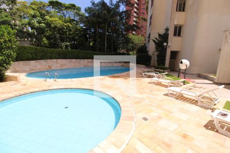 Apartamento à venda com 180m², 5 quartos e 3 vagasÁrea comum - Piscina