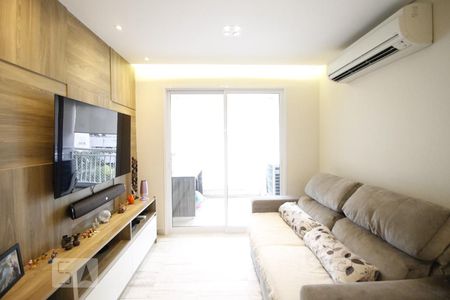 Sala de apartamento à venda com 3 quartos, 81m² em Vila Isa, São Paulo
