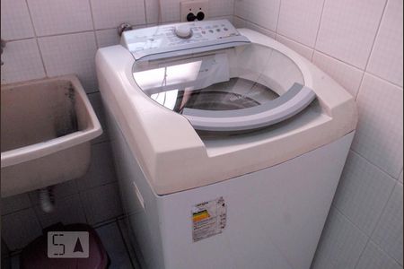 Apartamento para alugar com 70m², 2 quartos e 1 vaga Apartamento para alugar com 70m², 2 quartos e 1 vagaLavanderia