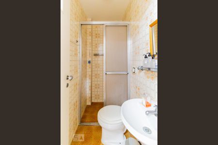 Apartamento à venda com 130m², 3 quartos e 2 vagasBanheiro de Serviço