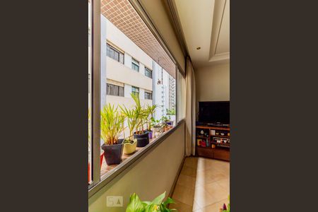 Sala - Janela de apartamento à venda com 3 quartos, 130m² em Santa Cecilia, São Paulo