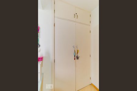 Apartamento à venda com 130m², 3 quartos e 2 vagasQuarto 2