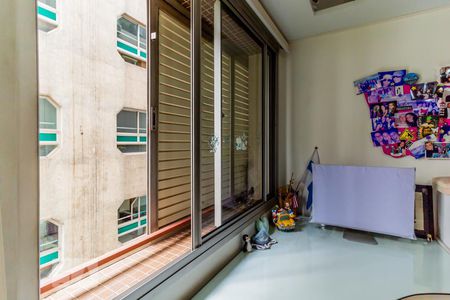Apartamento à venda com 130m², 3 quartos e 2 vagasQuarto 2 - Janela