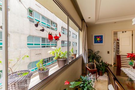 Sala - Janela de apartamento à venda com 3 quartos, 130m² em Santa Cecilia, São Paulo