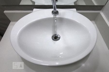 Apartamento para alugar com 160m², 3 quartos e sem vagaDetalhe do Banheiro do Segundo Piso