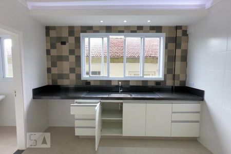 Apartamento para alugar com 160m², 3 quartos e sem vagaCozinha - Primeiro Piso