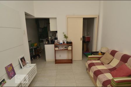 Apartamento para alugar com 47m², 2 quartos e sem vagaSala