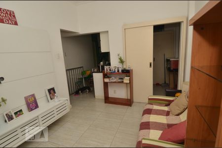 Apartamento para alugar com 47m², 2 quartos e sem vagaSala