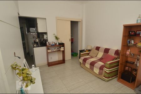 Apartamento para alugar com 47m², 2 quartos e sem vagaSala