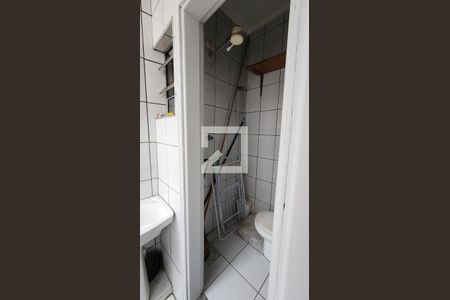 Apartamento para alugar com 70m², 2 quartos e 1 vaga Apartamento para alugar com 70m², 2 quartos e 1 vagaBanheiro de serviço