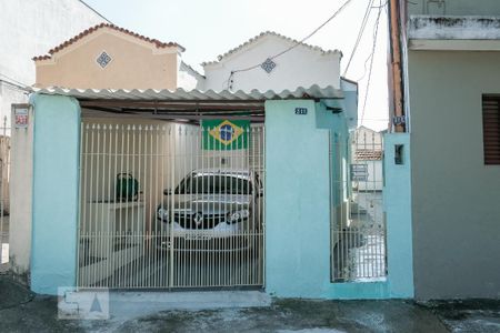 Casa à venda com 130m², 2 quartos e 1 vagaFachada