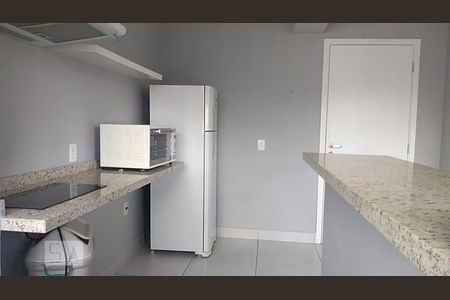 Apartamento para alugar com 32m², 1 quarto e sem vaga Apartamento para alugar com 32m², 1 quarto e sem vagaSalao de Festa
