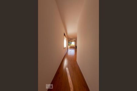 Hall de Entrada de Apartamento com 2 quartos, 75m² São João 