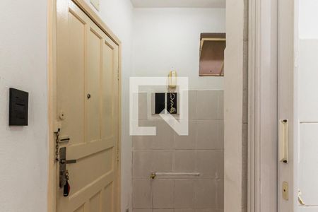 Studio - Entrada de kitnet/studio para alugar com 1 quarto, 30m² em Santa Efigênia, São Paulo