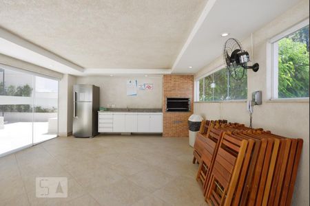 Apartamento para alugar com 64m², 2 quartos e 1 vagaÁrea comum