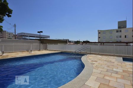 Apartamento para alugar com 64m², 2 quartos e 1 vagaÁrea comum