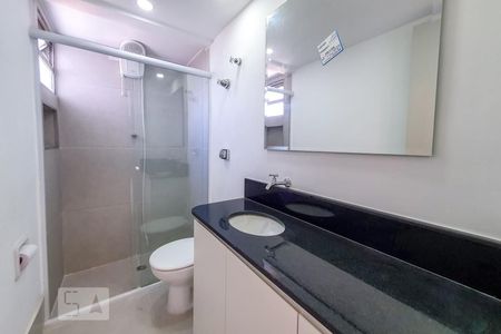 Banheiro de apartamento para alugar com 1 quarto, 44m² em Alto da Lapa, São Paulo