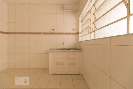 Apartamento à venda com 100m², 2 quartos e sem vagaCozinha