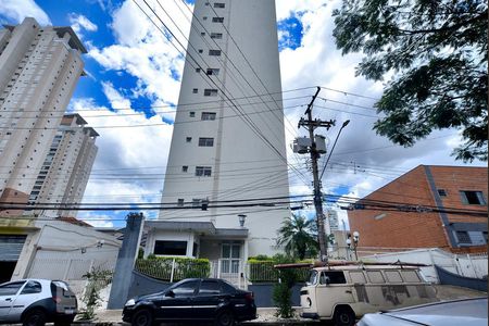 Apartamento para alugar com 63m², 2 quartos e 1 vagaFachada