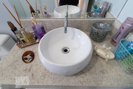 Apartamento à venda com 65m², 2 quartos e 1 vagaBanheiro da Suíte