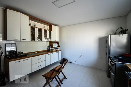 Casa à venda com 240m², 3 quartos e 2 vagasCozinha