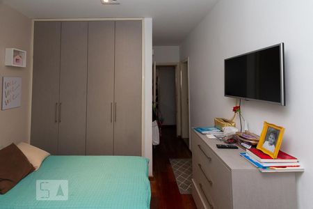 Apartamento à venda com 197m², 4 quartos e 3 vagasQuarto