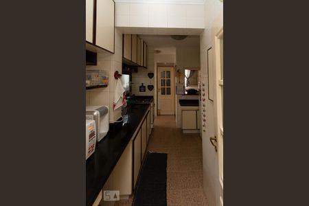 Apartamento à venda com 197m², 4 quartos e 3 vagasCozinha