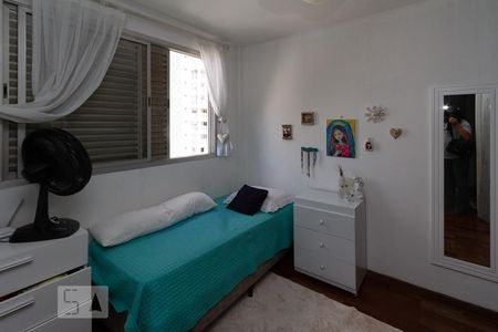 Apartamento à venda com 197m², 4 quartos e 3 vagasQuarto 03