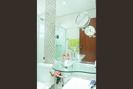 Casa à venda com 250m², 3 quartos e 2 vagasBanheiro da Suíte