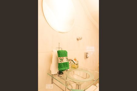 Casa à venda com 250m², 3 quartos e 2 vagasLavabo