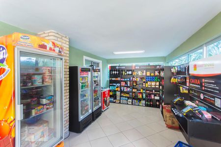 Apartamento para alugar com 58m², 2 quartos e 1 vaga Apartamento para alugar com 58m², 2 quartos e 1 vagaMini Mercado