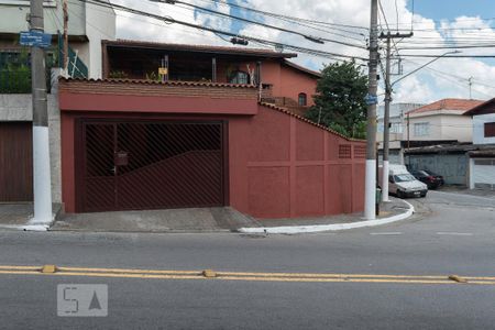 Casa à venda com 240m², 3 quartos e 3 vagasFachada