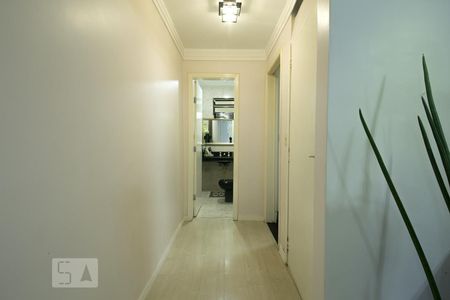 Casa à venda com 174m², 3 quartos e 3 vagas Casa à venda com 174m², 3 quartos e 3 vagasCorredor