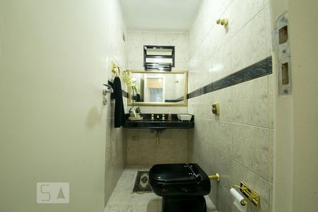 Casa à venda com 174m², 3 quartos e 3 vagas Casa à venda com 174m², 3 quartos e 3 vagasLavabo