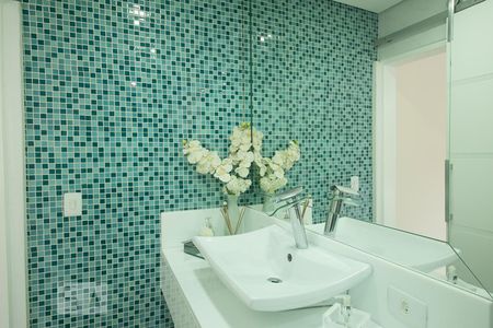 Banheiro da Suíte de casa à venda com 3 quartos, 174m² em Imirim, São Paulo