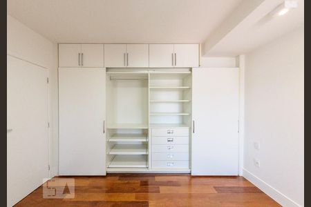 Apartamento à venda com 92m², 2 quartos e 2 vagasQuarto - Suite Master