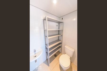 Apartamento à venda com 92m², 2 quartos e 2 vagasBanheiro de Serviço