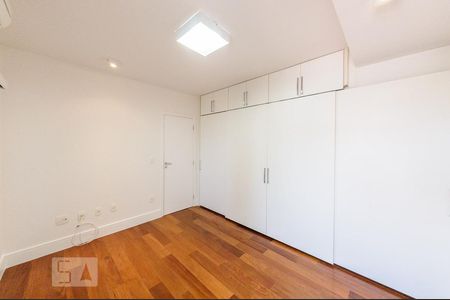 Apartamento à venda com 92m², 2 quartos e 2 vagasQuarto - Suite Master