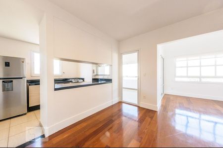 Sala de apartamento à venda com 2 quartos, 92m² em Cambuí, Campinas