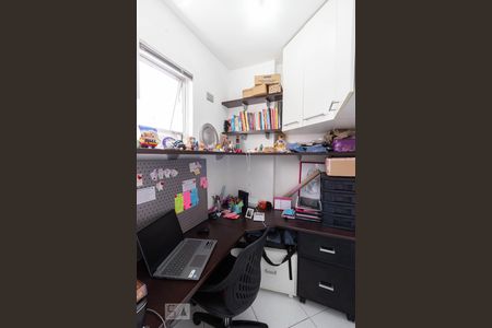 Apartamento à venda com 176m², 3 quartos e 2 vagasQuarto de Serviço