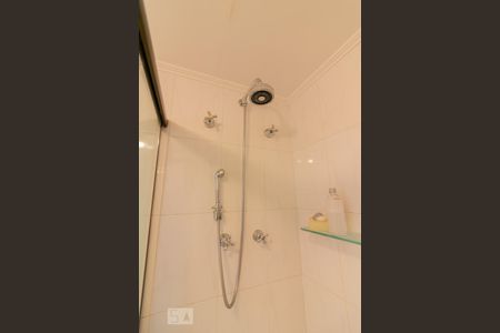 Apartamento à venda com 267m², 4 quartos e 3 vagas Apartamento à venda com 267m², 4 quartos e 3 vagasBanheiro Suíte 1