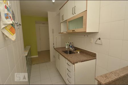 Cozinha de apartamento para alugar com 1 quarto, 50m² em Centro, Rio de Janeiro