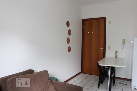 Sala de kitnet/studio para alugar com 1 quarto, 30m² em Setor Sudoeste, Brasília