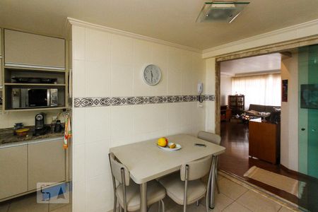 Apartamento à venda com 118m², 3 quartos e 1 vagaCozinha