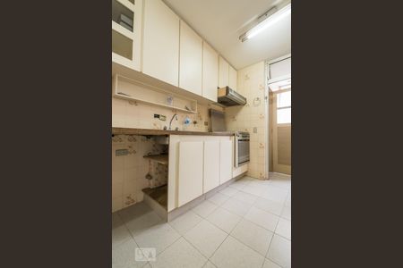 Apartamento para alugar com 75m², 2 quartos e 1 vaga Apartamento para alugar com 75m², 2 quartos e 1 vagaCozinha