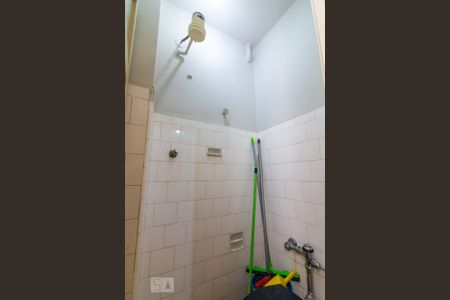 Apartamento para alugar com 90m², 2 quartos e sem vaga Apartamento para alugar com 90m², 2 quartos e sem vagaBanheiro de Serviço